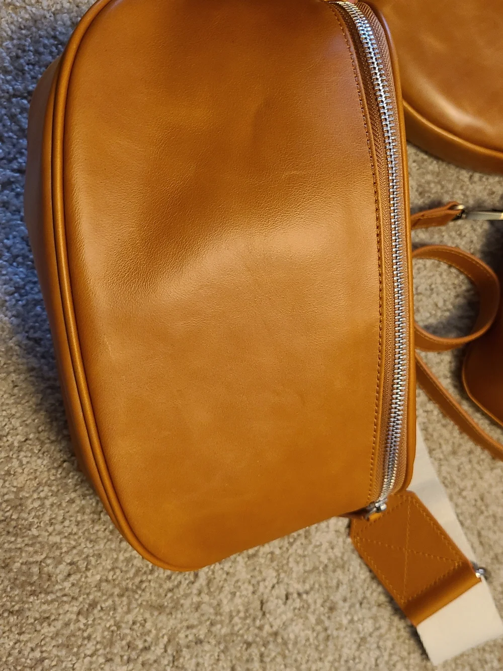 Andar Leather Collection